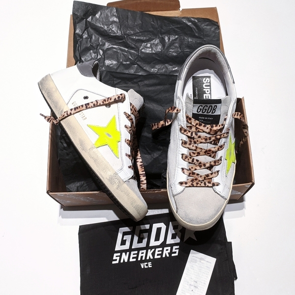 NEW!🌟Golden Goose💯Leather Superstar Sneakers - Picture 4 of 14
